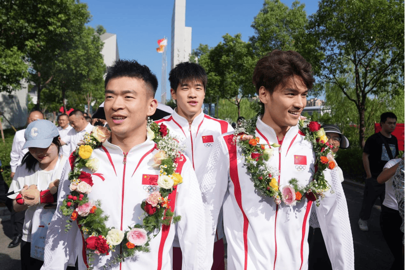 关于世界各国队伍为取得冠军奋勇争先的信息 关于世界各国队伍为取得冠军奋勇争先的信息