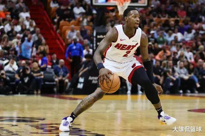 关于里尔球员格雷尔遭遇伤病，暂时告别场地的信息