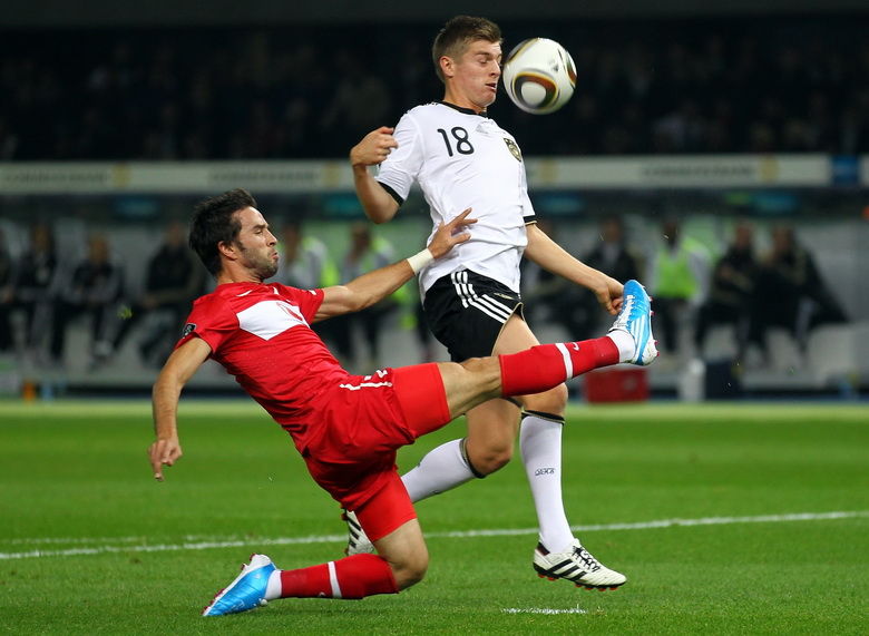 冰岛队险胜摩尔多瓦，晋级欧洲预选赛决赛阶段的简单介绍