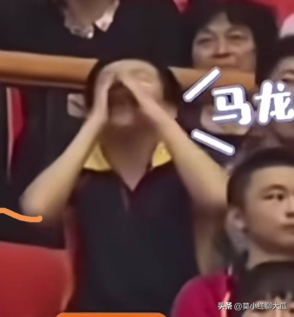 伊朗队为荣耀拼搏，意气风发