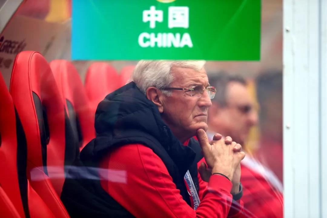 伊朗队为荣耀拼搏，意气风发