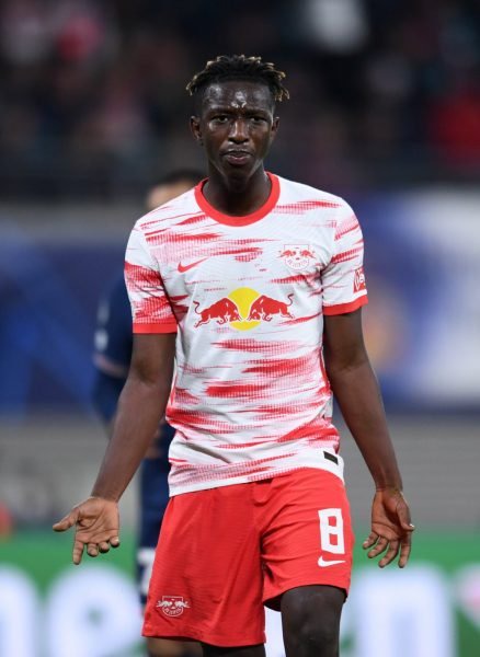 包含非洲联赛：强队崭露头角势不可挡的词条