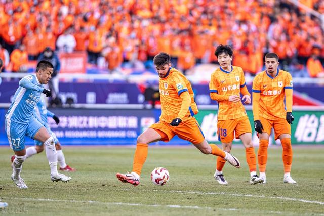 一支中超球队在近期比赛中展现实力