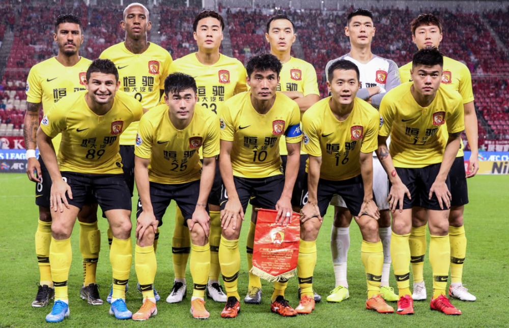 包含恒大赢得胜利，成功晋级亚冠八强的词条