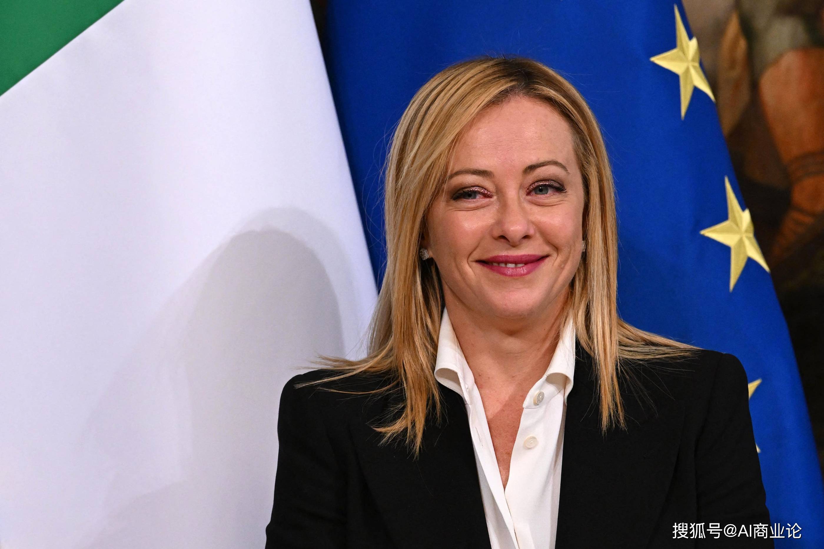 意大利女足球员赛后接受媒体采访