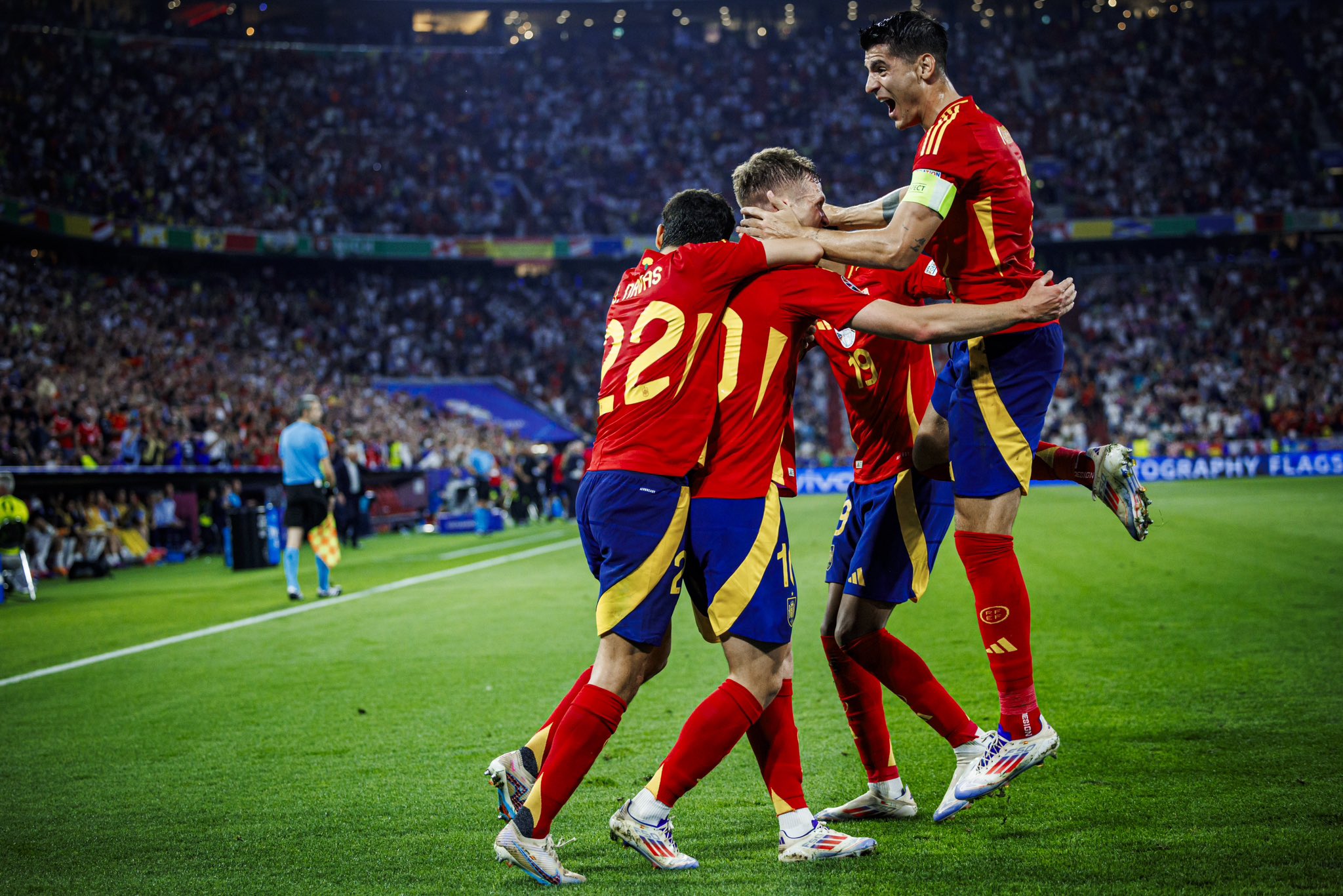 关于欧洲赛场上精彩对决带来无限期待的信息