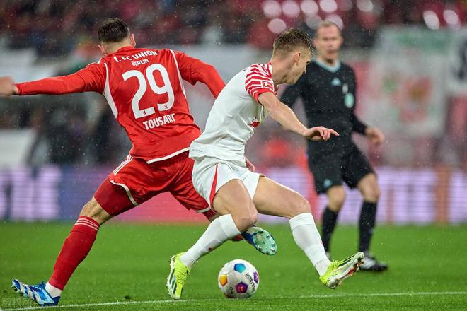 柏林联合主场击败美因茨,继续领跑德甲的简单介绍 柏林联合主场击败美因茨,继续领跑德甲的简单介绍