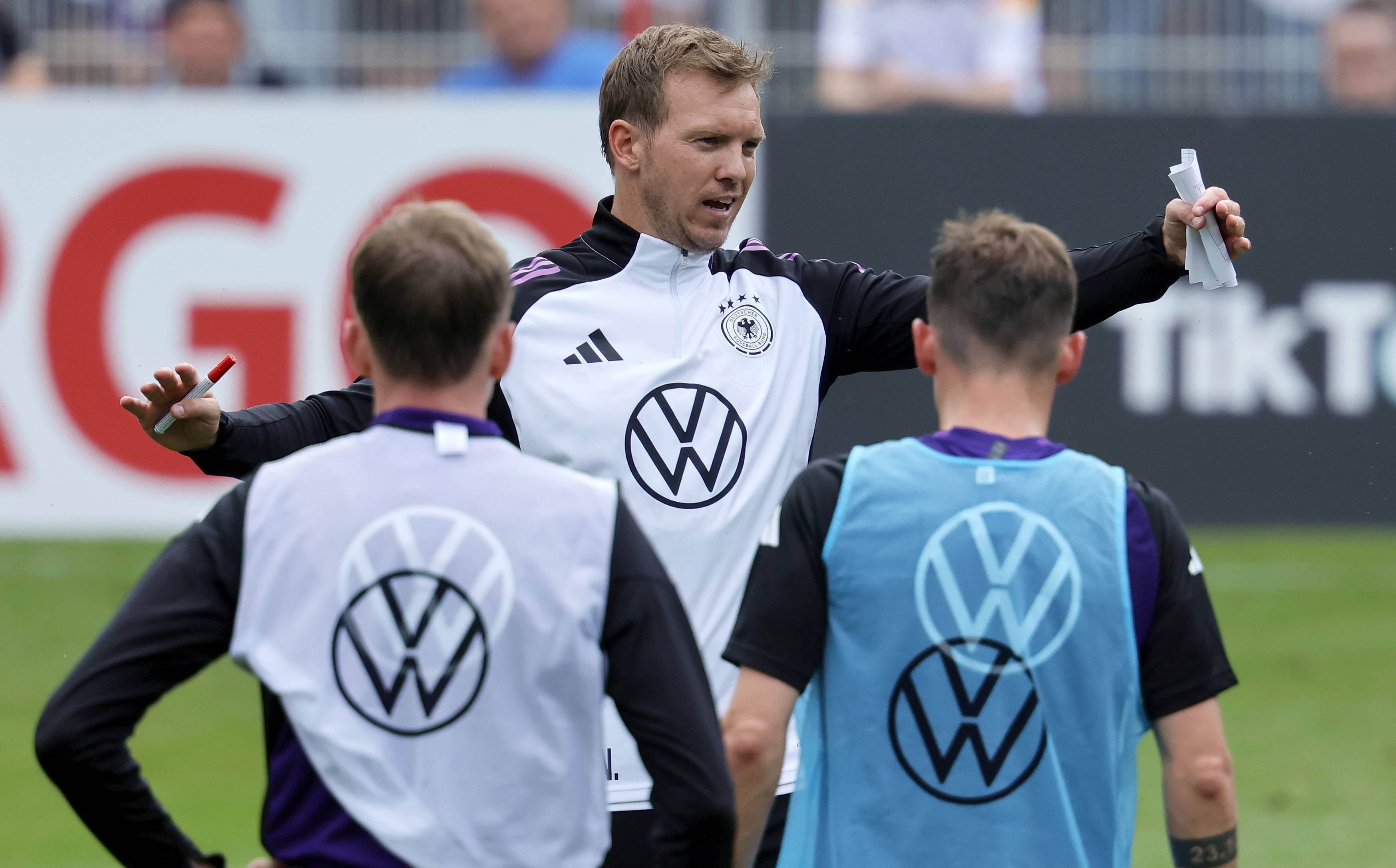 欧洲职业球队在比赛中展现出众实力 欧洲职业球队在比赛中展现出众实力