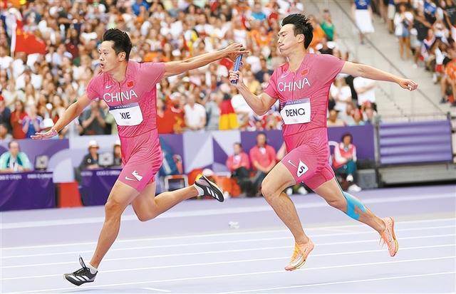 顶尖联赛比拼，球队各展特长，比赛悬念丛生的简单介绍