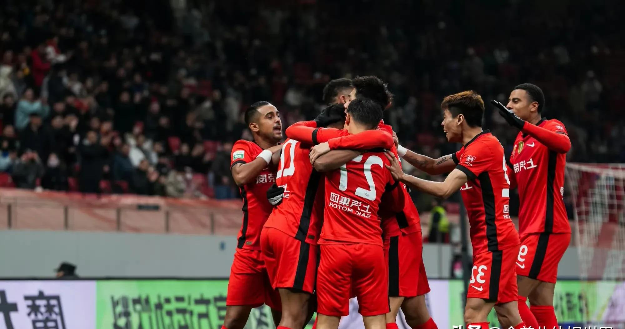 城市征战,中超球员备赛氛围热烈争夺激烈的简单介绍 城市征战,中超球员备赛氛围热烈争夺激烈的简单介绍