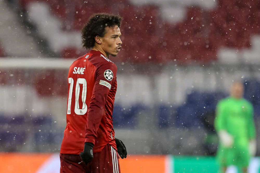 智利中场球员在欧冠比赛中领衔出击