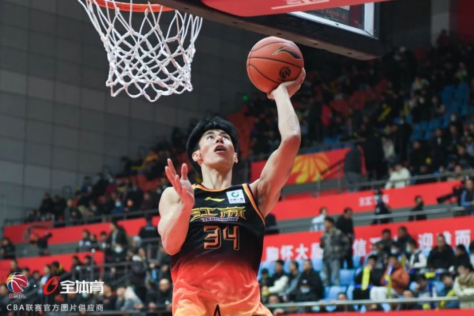 关于反击火力，球队备赛技战术全方位提升完善的信息