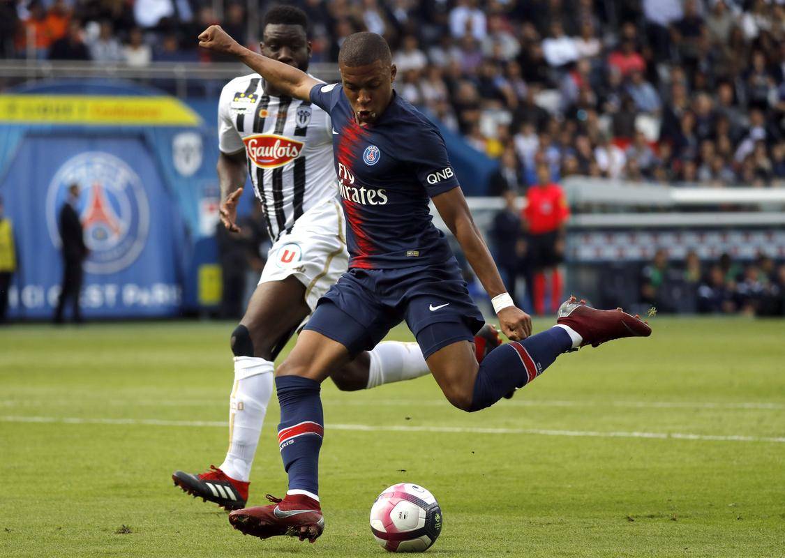 关于里尔球员在周末的比赛中展现出技压群雄的信息