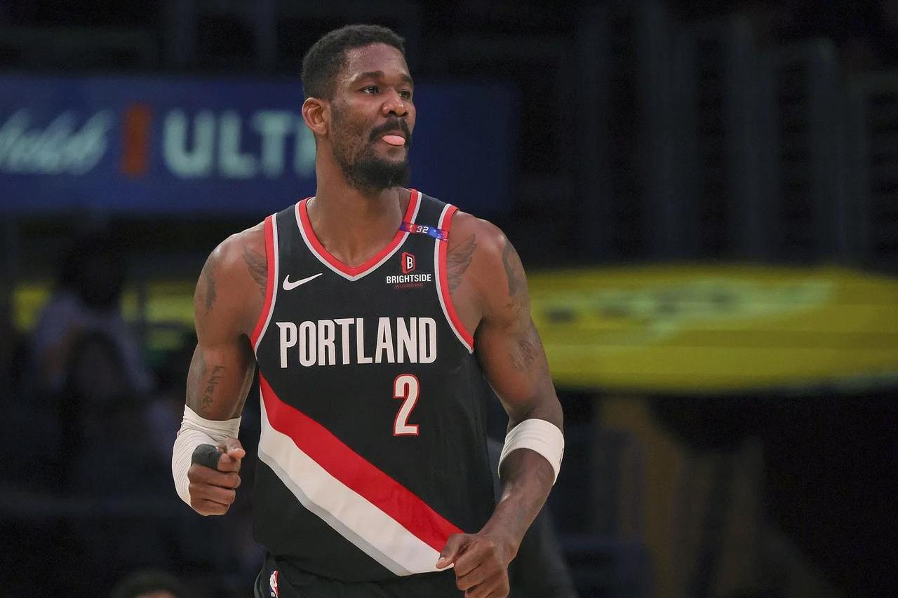 开拓者遭遇败仗，西部排名下滑