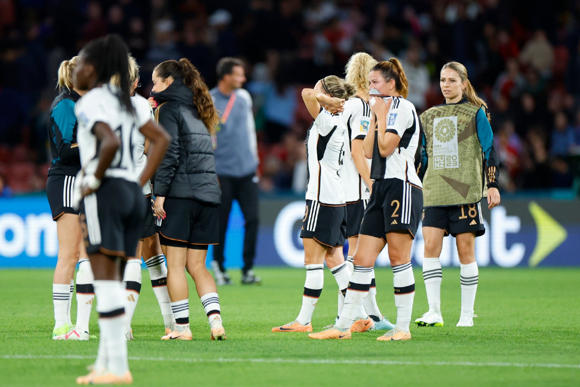 美国女足再次蝉联世界杯冠军 美国女足再次蝉联世界杯冠军