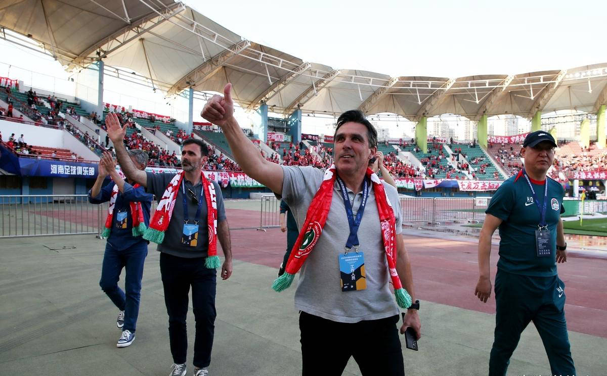 对手给球队带来激烈挑战需要用智慧应对