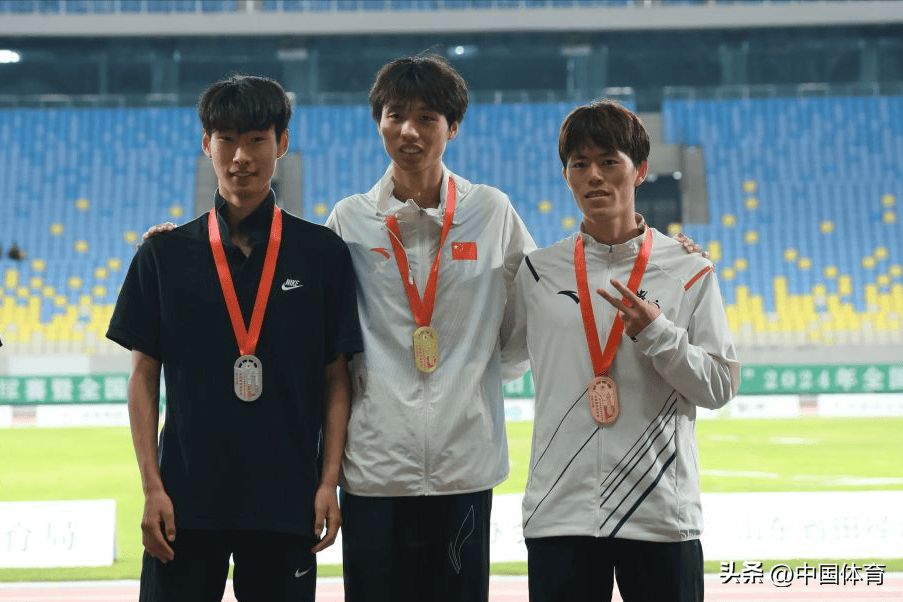 冠军尽展绝技,夺得桂冠 冠军尽展绝技,夺得桂冠