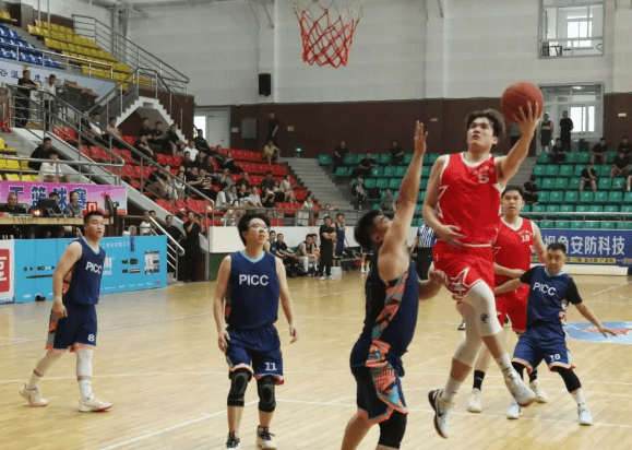 包含安徽队在球场上展现出色实力的词条 包含安徽队在球场上展现出色实力的词条