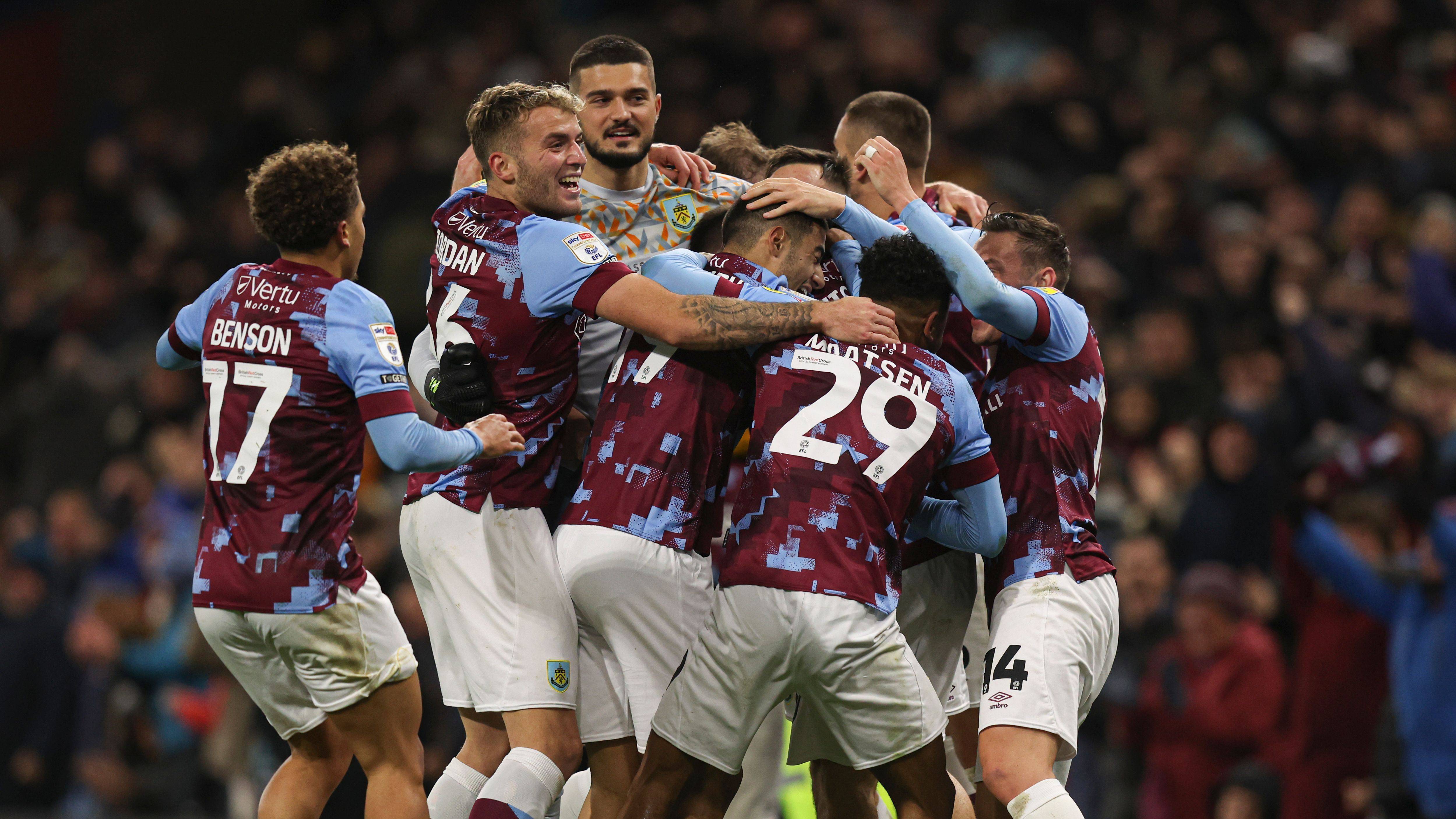 摩纳哥主场大捷,继续领跑积分榜 摩纳哥主场大捷,继续领跑积分榜