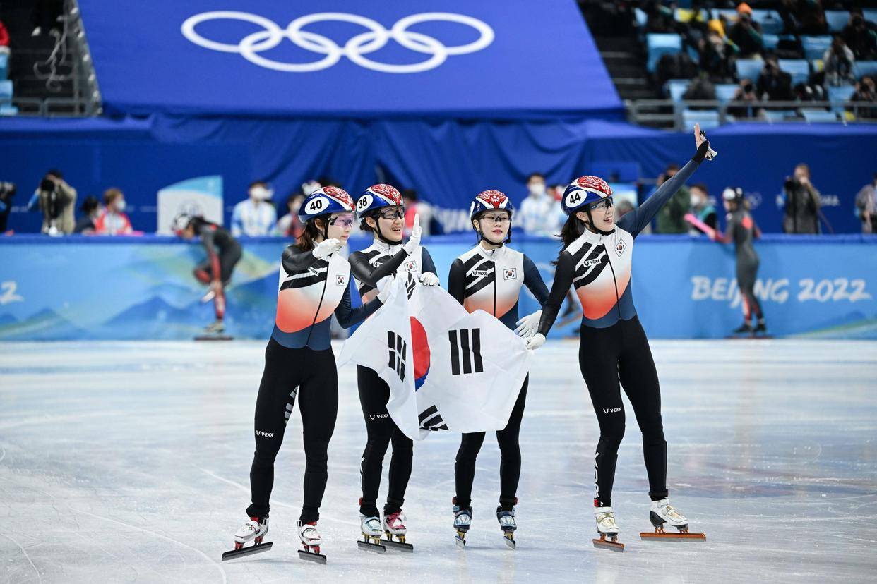 包含冬奥会篮球比赛引爆热情,选手奋力拼搏争夺奖牌的词条 包含冬奥会篮球比赛引爆热情,选手奋力拼搏争夺奖牌的词条