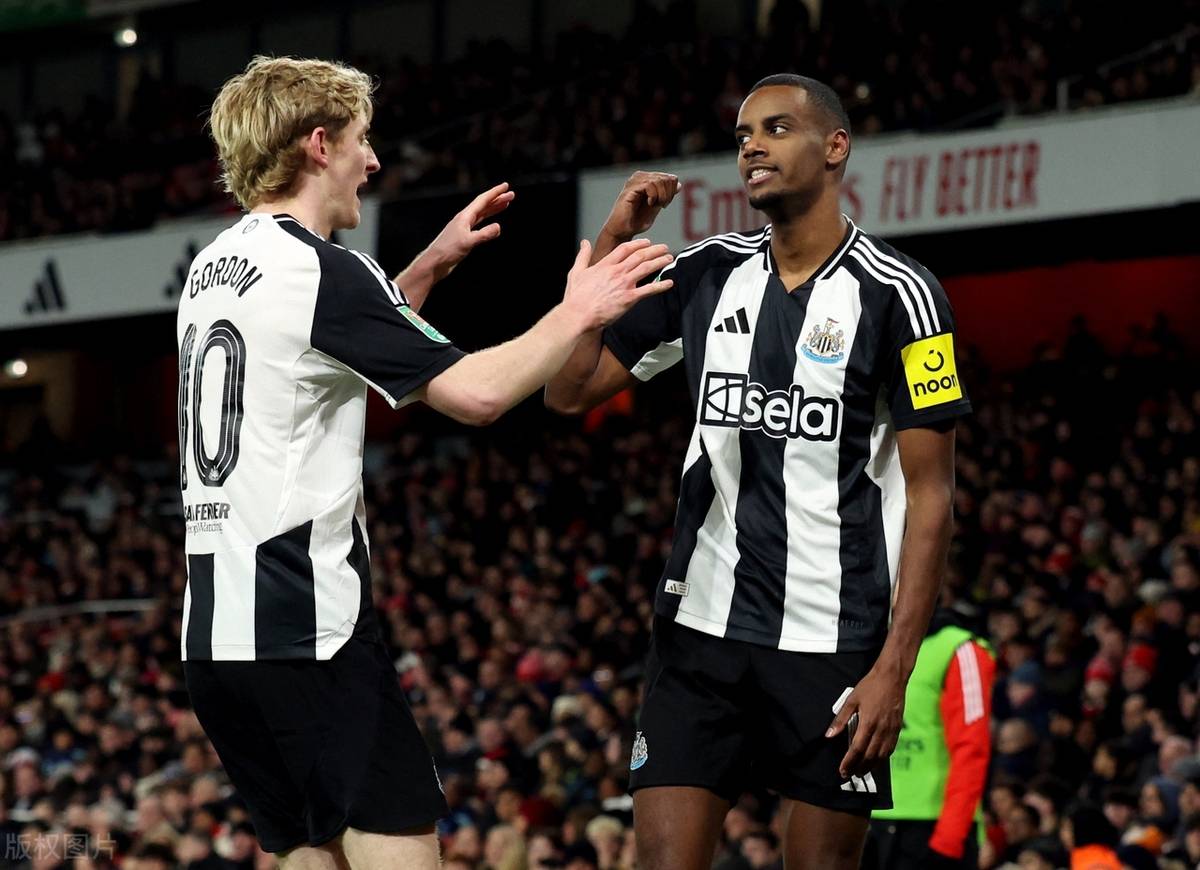 包含莱切斯特城出击曼城，狐狸需要全力应对的词条