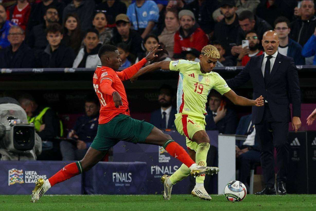 欧国联比赛风起云涌,球员表现抢眼 欧国联比赛风起云涌,球员表现抢眼