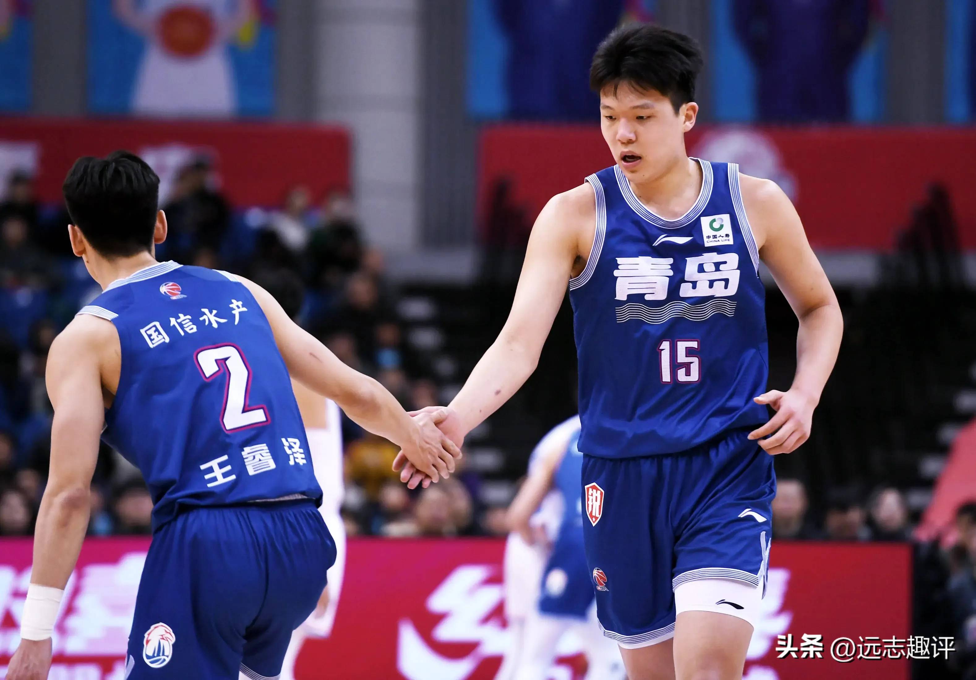 篮球联赛季后赛四强产生,争夺激烈精彩 篮球联赛季后赛四强产生,争夺激烈精彩