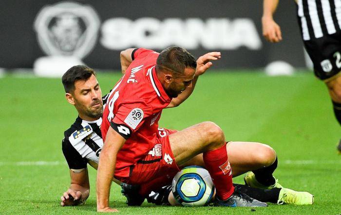 圣埃蒂安惨败遭遇法国联赛连败 圣埃蒂安惨败遭遇法国联赛连败