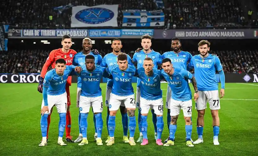 那不勒斯门将发挥出色,帮助球队赢得胜利 那不勒斯门将发挥出色,帮助球队赢得胜利