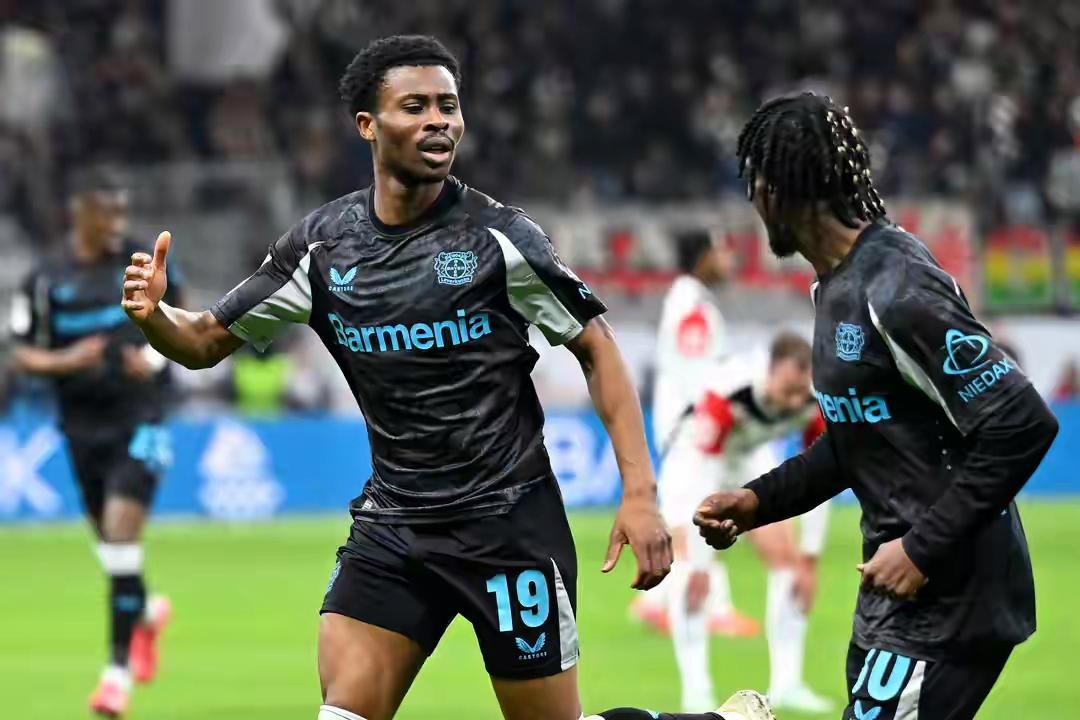 包含法兰克福遭遇斯图加特逆转,积分榜下滑的词条 包含法兰克福遭遇斯图加特逆转,积分榜下滑的词条