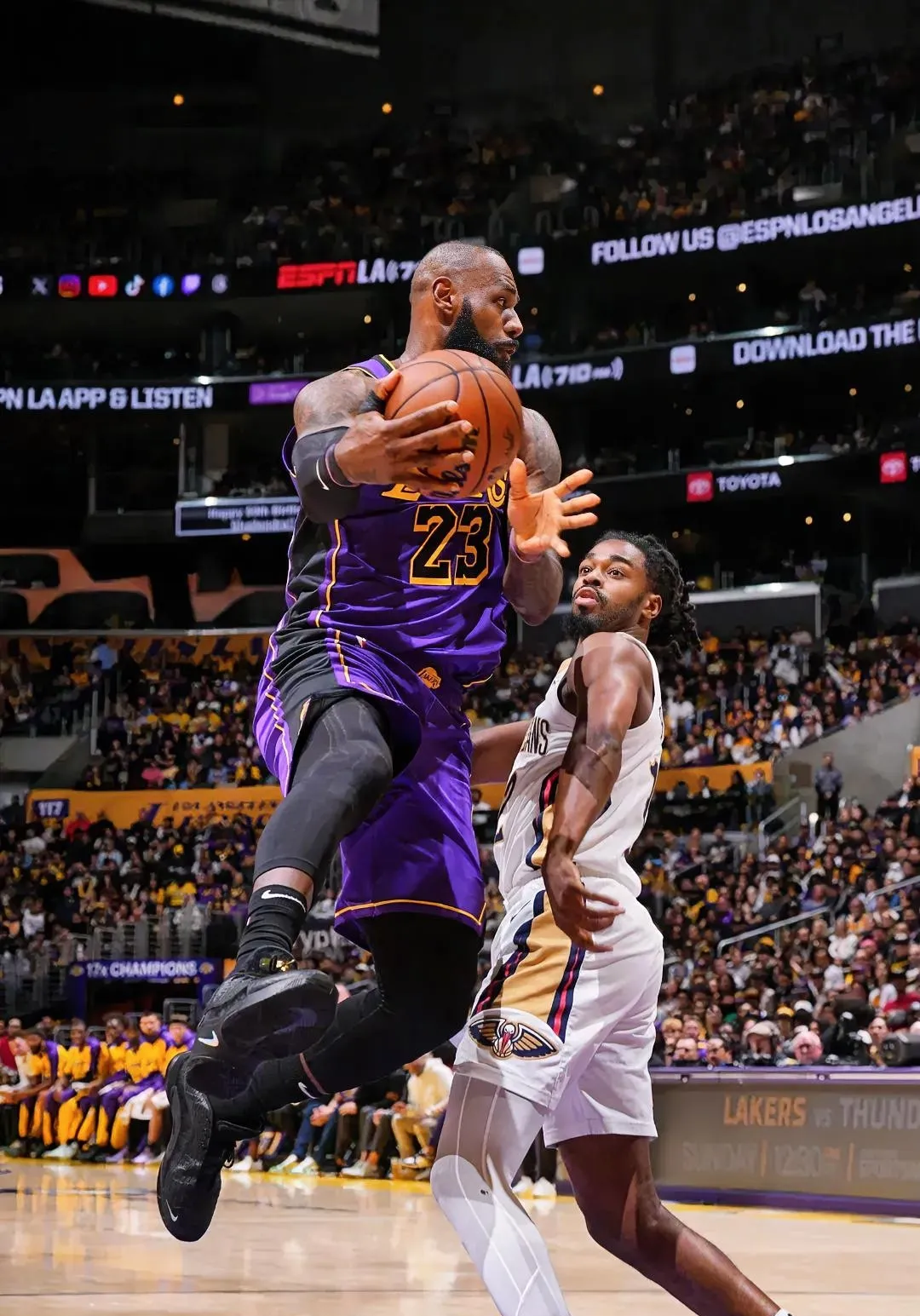 湖人击败老鹰,詹姆斯全场高效贡献26分 湖人击败老鹰,詹姆斯全场高效贡献26分