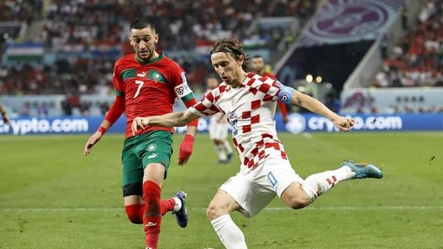 俄罗斯队实力压倒克罗地亚,领跑小组 俄罗斯队实力压倒克罗地亚,领跑小组