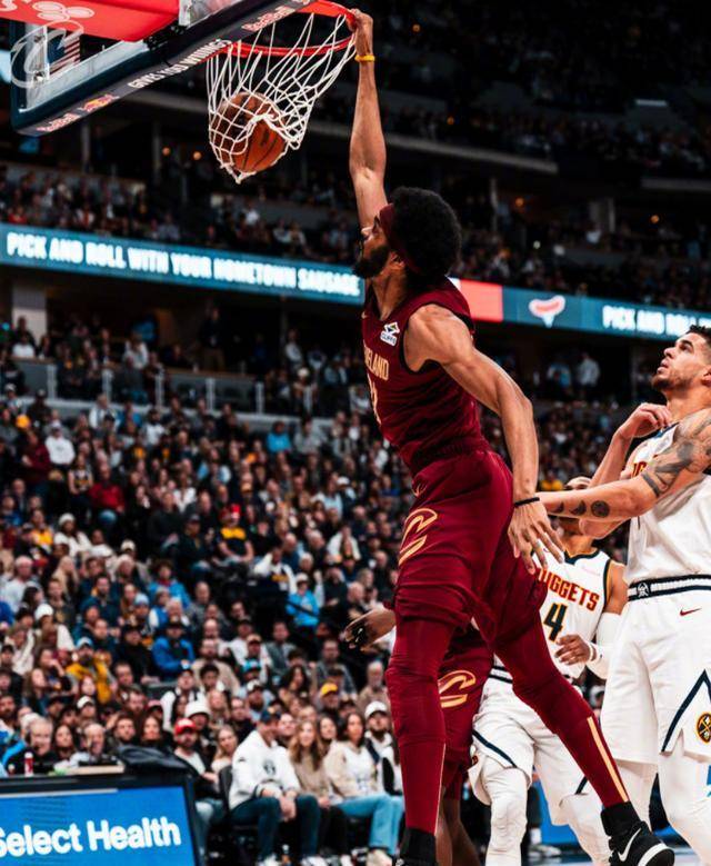 掘金队遭遇逆转,输给独行侠队 掘金队遭遇逆转,输给独行侠队