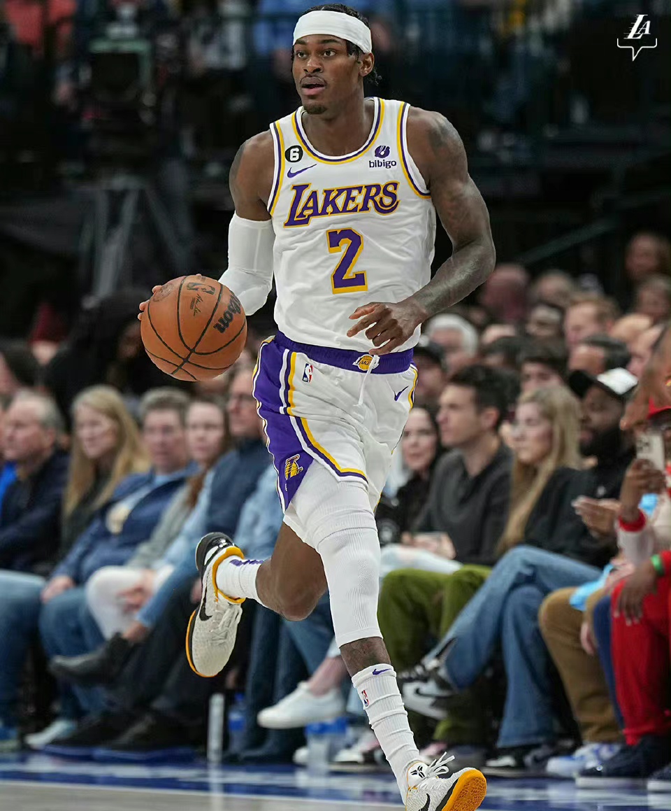 湖人逆转独行侠，再次展现强大实力