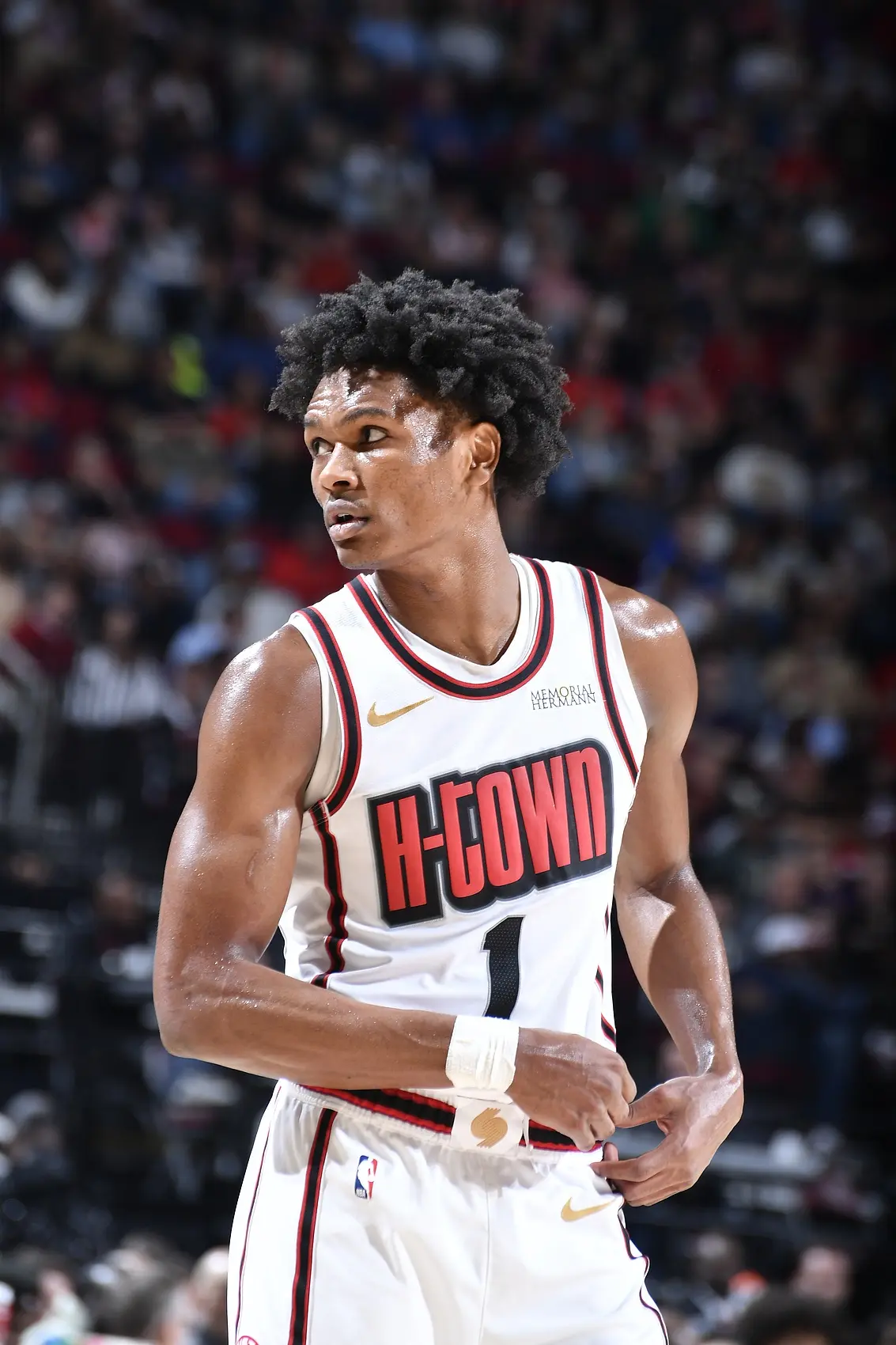 雷霆遗憾败给火箭,无缘季后赛 雷霆遗憾败给火箭,无缘季后赛