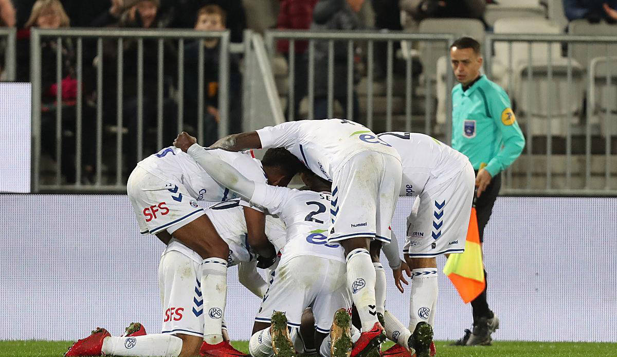 斯特拉斯堡主场大胜,取得四连胜 斯特拉斯堡主场大胜,取得四连胜