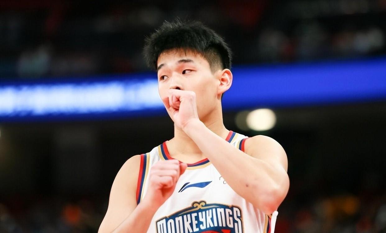 本土球员崭露头角,在比赛中展现出强大的实力和潜力 本土球员崭露头角,在比赛中展现出强大的实力和潜力