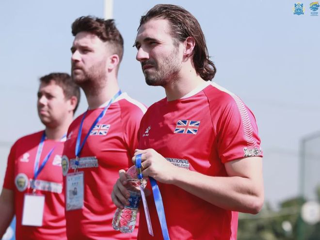 红蓝之战再次上演，胜负难料