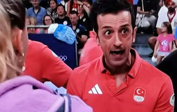 巴西排球队获得金牌,实力值得肯定 巴西排球队获得金牌,实力值得肯定