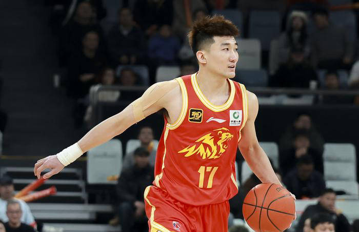 山东队完胜福建队，孙铭徽点燃赛场