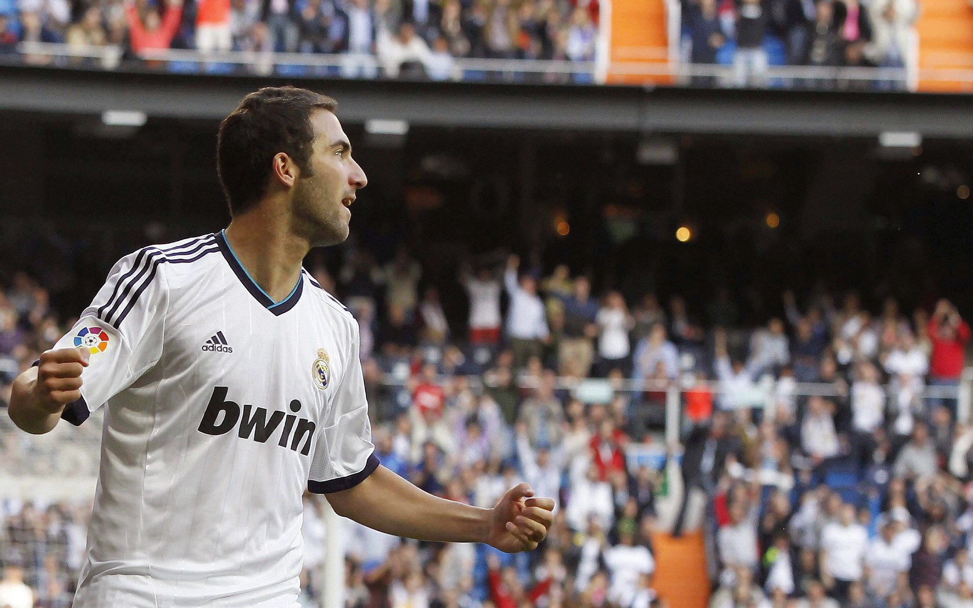 当荷兰封锁西非海岸线，NBA季后赛为何被一位足球巨星接管？