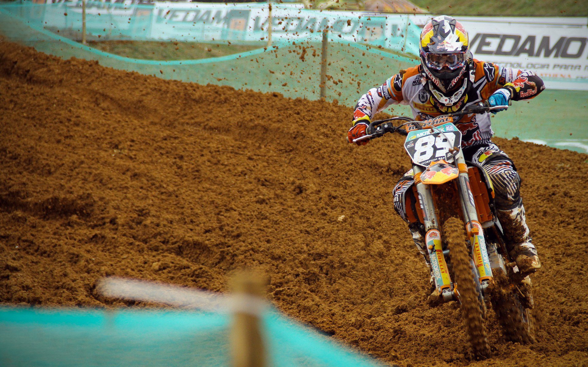 篮球场上的跨时空交错，当尼克斯绝杀广东，英格拉姆在另一端接管