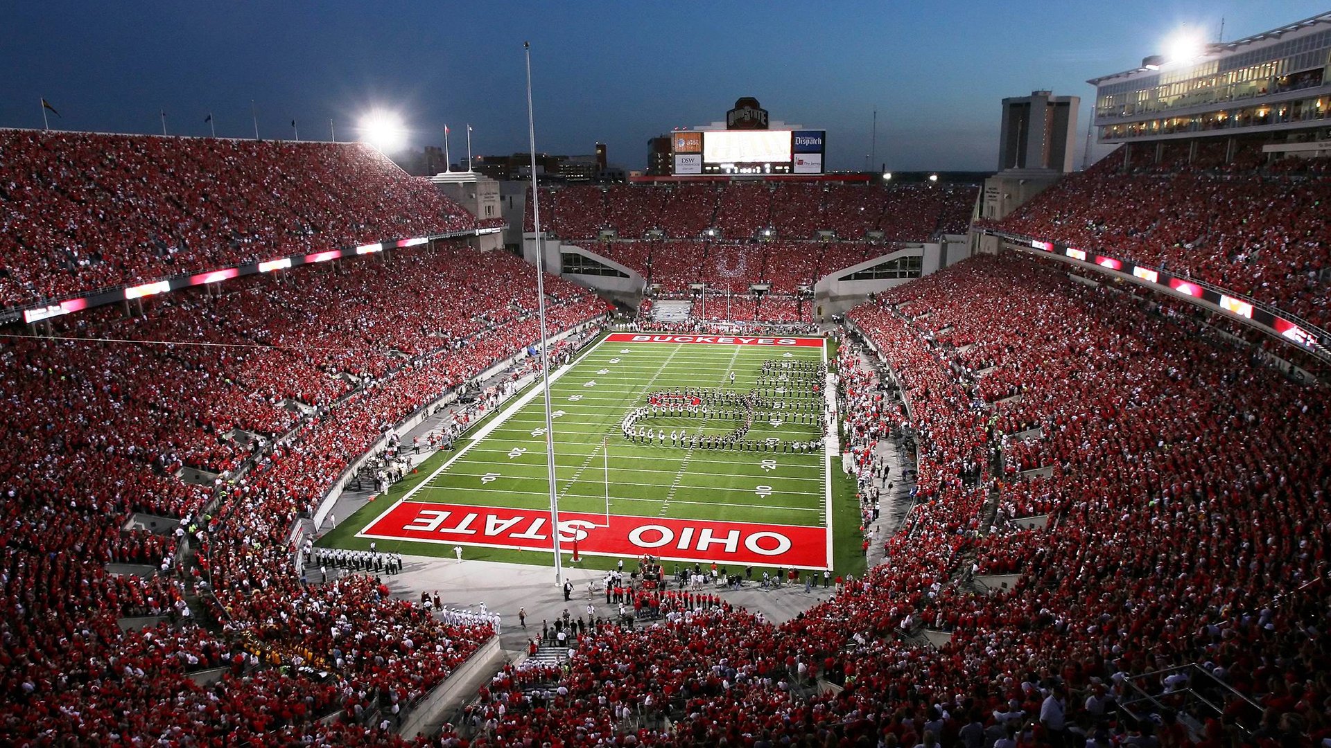 一场没有硝烟的遭遇战，芬兰对阵摩洛哥，为何刷屏的却是克瓦拉茨赫利亚？